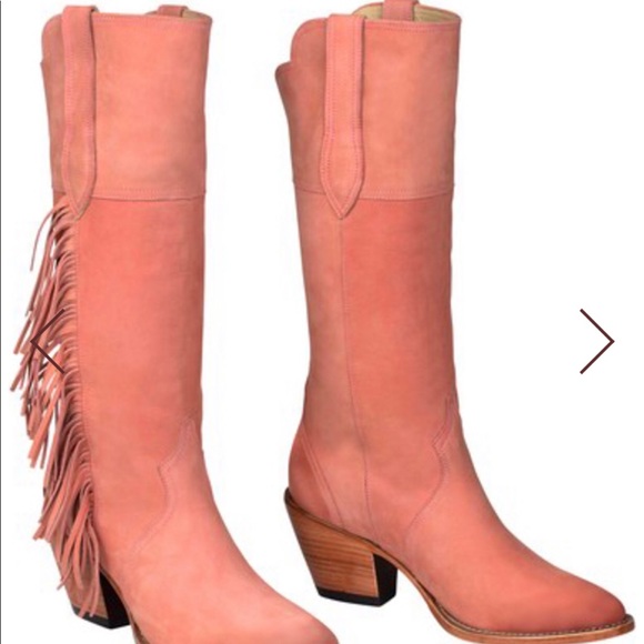 kacey musgraves cowboy boots